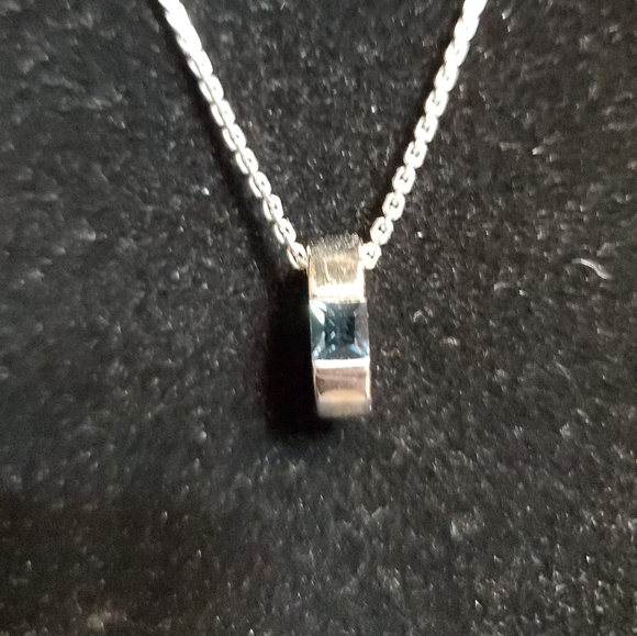 GENUINE SWAROVSKI SIGNED .925 AQUAMARINE crystal Pemdant Necklace - Picture 5 of 9